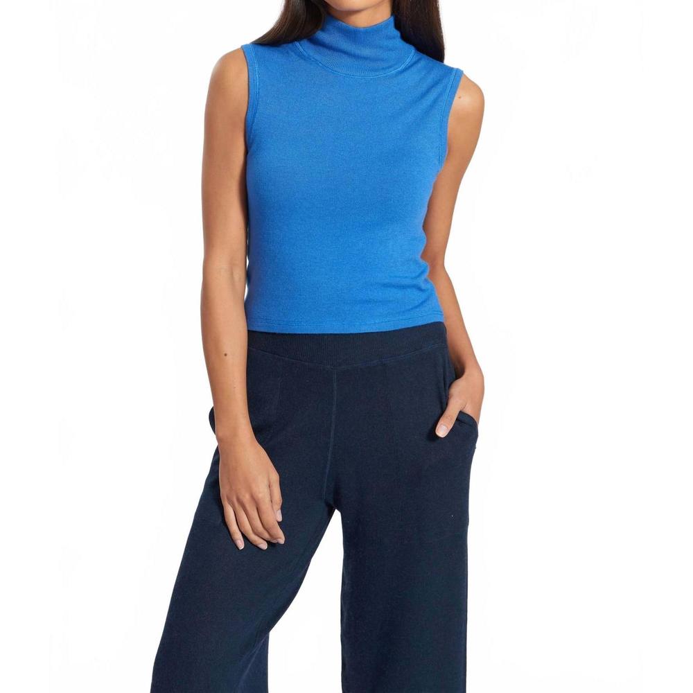 NEW LEIMERE monterey mock in bright blue